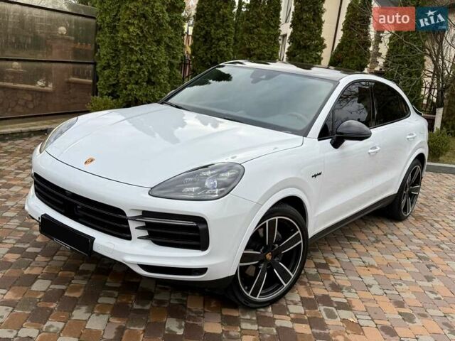 Белый Порше Cayenne Coupe, объемом двигателя 3 л и пробегом 81 тыс. км за 88500 $, фото 2 на Automoto.ua