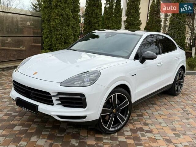 Белый Порше Cayenne Coupe, объемом двигателя 3 л и пробегом 81 тыс. км за 88500 $, фото 1 на Automoto.ua