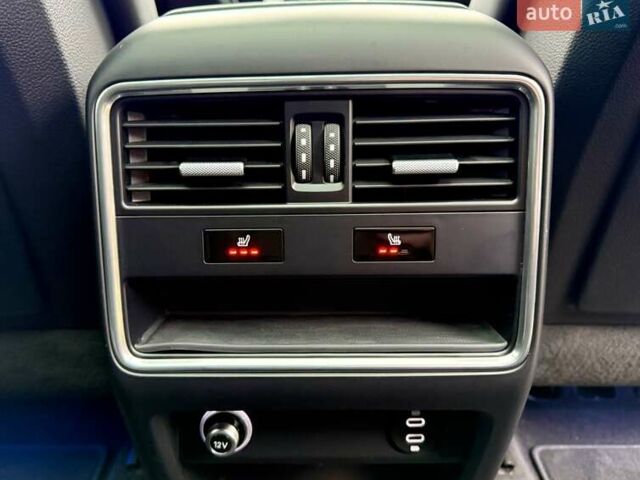 Белый Порше Cayenne Coupe, объемом двигателя 3 л и пробегом 81 тыс. км за 88500 $, фото 28 на Automoto.ua