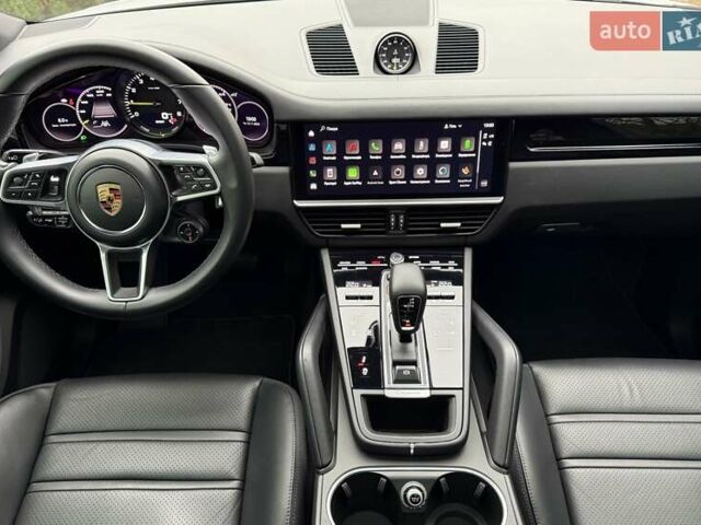 Белый Порше Cayenne Coupe, объемом двигателя 3 л и пробегом 81 тыс. км за 88500 $, фото 17 на Automoto.ua