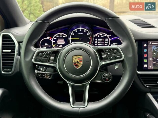 Белый Порше Cayenne Coupe, объемом двигателя 3 л и пробегом 81 тыс. км за 88500 $, фото 31 на Automoto.ua
