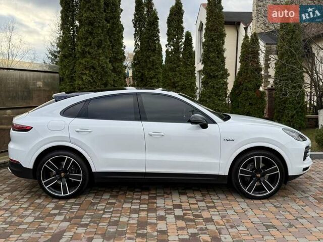 Белый Порше Cayenne Coupe, объемом двигателя 3 л и пробегом 81 тыс. км за 88500 $, фото 7 на Automoto.ua