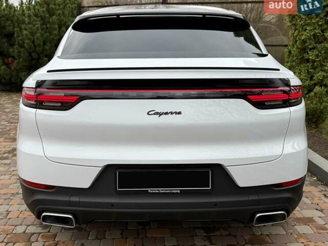 Белый Порше Cayenne Coupe, объемом двигателя 3 л и пробегом 81 тыс. км за 88500 $, фото 13 на Automoto.ua