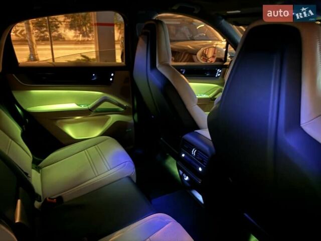 Белый Порше Cayenne Coupe, объемом двигателя 3 л и пробегом 1 тыс. км за 132900 $, фото 104 на Automoto.ua
