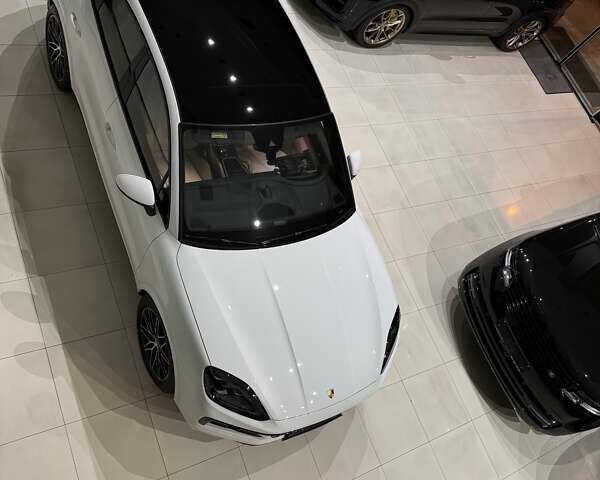 Белый Порше Cayenne Coupe, объемом двигателя 3 л и пробегом 1 тыс. км за 132900 $, фото 89 на Automoto.ua