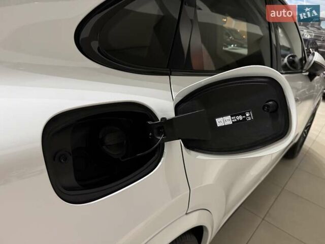 Белый Порше Cayenne Coupe, объемом двигателя 3 л и пробегом 1 тыс. км за 132900 $, фото 95 на Automoto.ua
