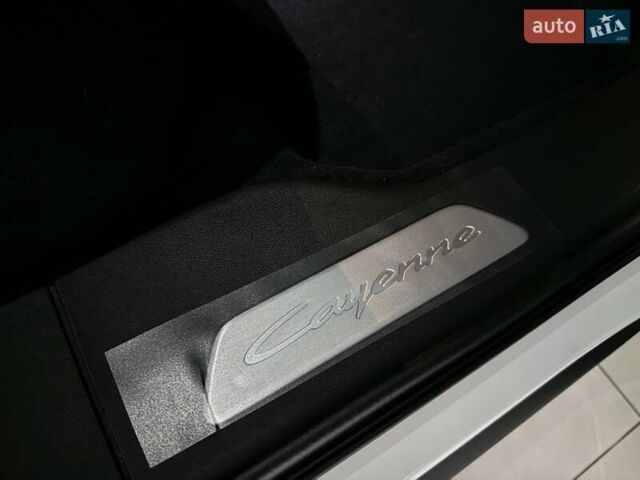 Белый Порше Cayenne Coupe, объемом двигателя 3 л и пробегом 1 тыс. км за 132900 $, фото 43 на Automoto.ua