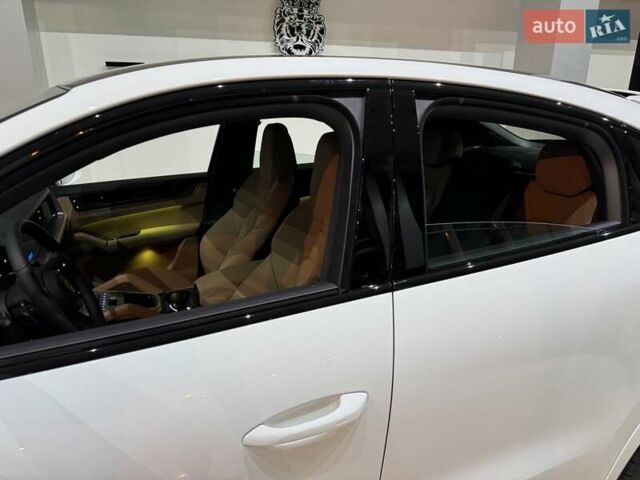 Белый Порше Cayenne Coupe, объемом двигателя 3 л и пробегом 1 тыс. км за 132900 $, фото 41 на Automoto.ua
