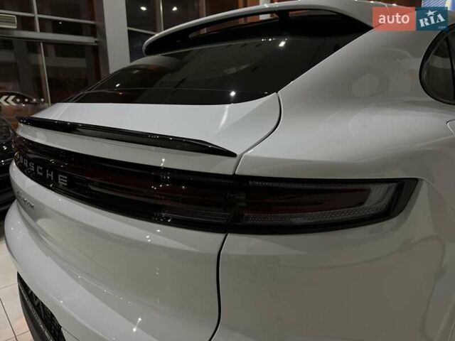 Белый Порше Cayenne Coupe, объемом двигателя 3 л и пробегом 1 тыс. км за 132900 $, фото 80 на Automoto.ua