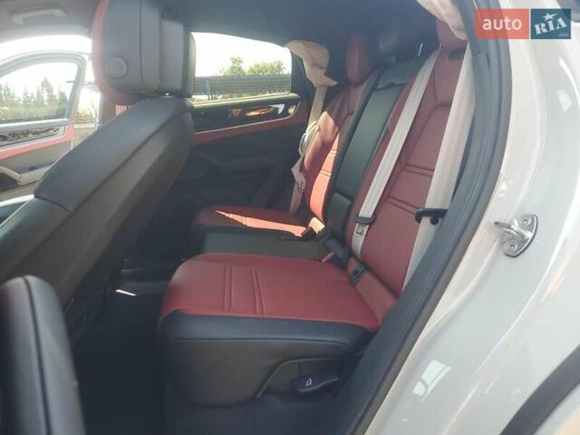 Порше Cayenne Coupe 2025 в Львове на Automoto.ua Белый Порше Cayenne Coupe, объемом двигателя 3.98 л и пробегом 3 тыс. км за 68200 $, фото 7 на Automoto.ua