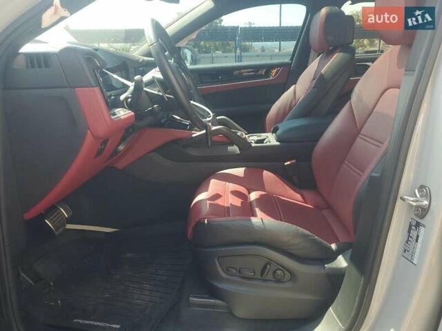 Порше Cayenne Coupe 2025 в Львове на Automoto.ua Белый Порше Cayenne Coupe, объемом двигателя 3.98 л и пробегом 3 тыс. км за 68200 $, фото 2 на Automoto.ua