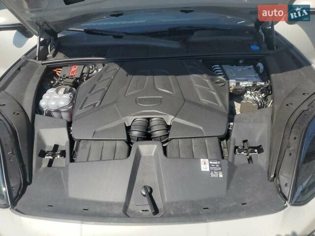 Порше Cayenne Coupe 2025 в Львове на Automoto.ua Белый Порше Cayenne Coupe, объемом двигателя 3.98 л и пробегом 3 тыс. км за 68200 $, фото 11 на Automoto.ua