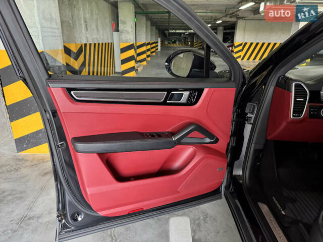 Черный Порше Cayenne Coupe, объемом двигателя 3 л и пробегом 90 тыс. км за 69000 $, фото 17 на Automoto.ua