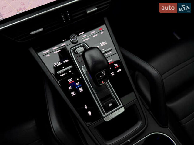 Чорний Порше Cayenne Coupe, об'ємом двигуна 3 л та пробігом 82 тис. км за 63900 $, фото 46 на Automoto.ua