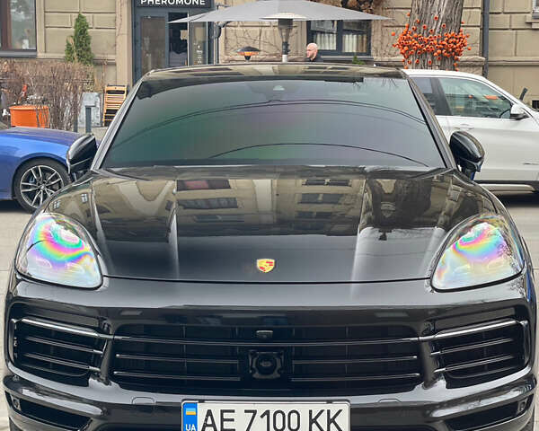 Черный Порше Cayenne Coupe, объемом двигателя 2.89 л и пробегом 79 тыс. км за 90000 $, фото 2 на Automoto.ua
