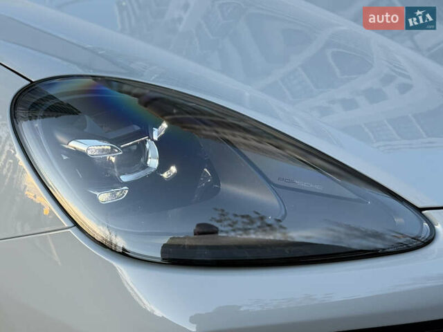 Черный Порше Cayenne Coupe, объемом двигателя 3 л и пробегом 42 тыс. км за 68000 $, фото 33 на Automoto.ua