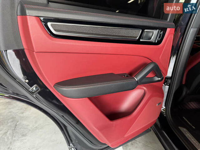 Черный Порше Cayenne Coupe, объемом двигателя 3 л и пробегом 90 тыс. км за 69000 $, фото 18 на Automoto.ua
