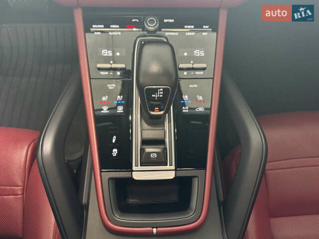 Черный Порше Cayenne Coupe, объемом двигателя 3 л и пробегом 90 тыс. км за 69000 $, фото 28 на Automoto.ua