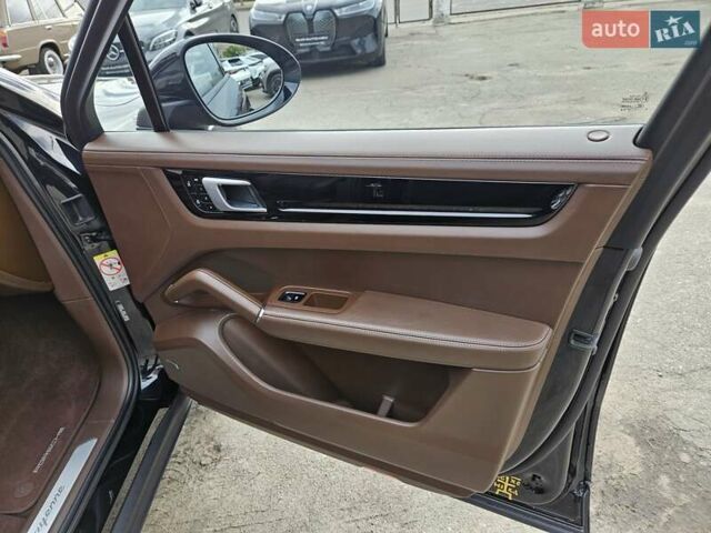 Черный Порше Cayenne Coupe, объемом двигателя 3 л и пробегом 119 тыс. км за 74900 $, фото 33 на Automoto.ua