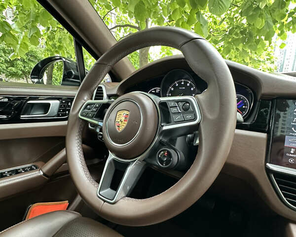 Черный Порше Cayenne Coupe, объемом двигателя 3 л и пробегом 107 тыс. км за 74999 $, фото 22 на Automoto.ua