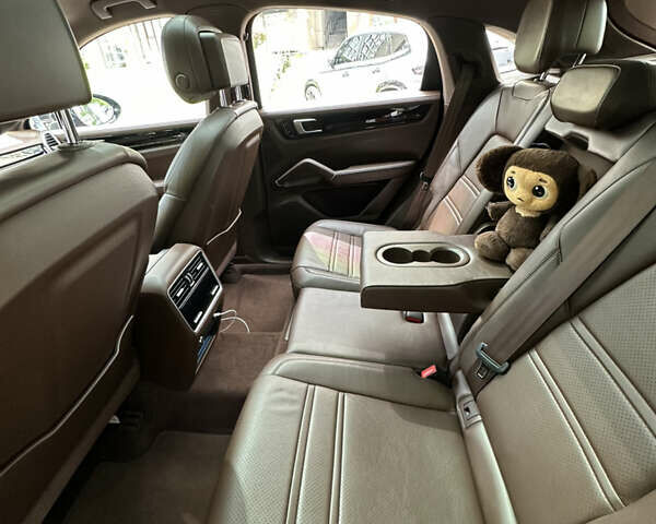 Черный Порше Cayenne Coupe, объемом двигателя 3 л и пробегом 107 тыс. км за 74999 $, фото 35 на Automoto.ua