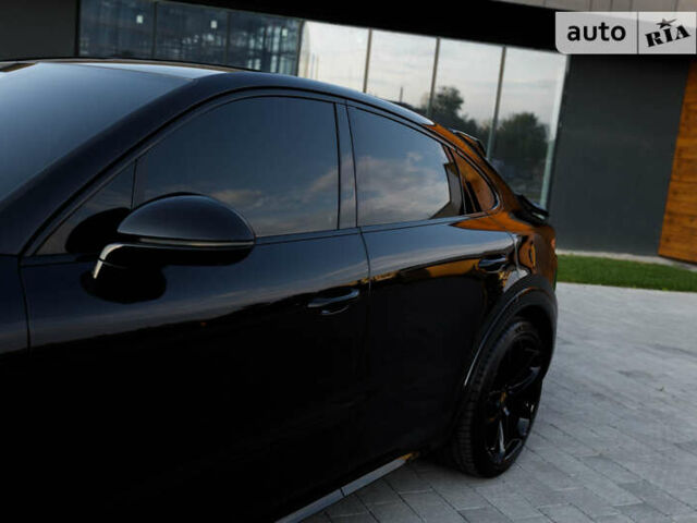 Чорний Порше Cayenne Coupe, об'ємом двигуна 4 л та пробігом 28 тис. км за 150000 $, фото 1 на Automoto.ua