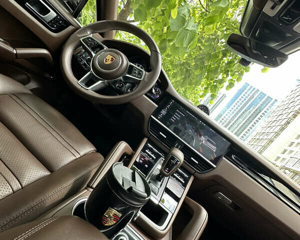 Черный Порше Cayenne Coupe, объемом двигателя 3 л и пробегом 107 тыс. км за 74999 $, фото 25 на Automoto.ua