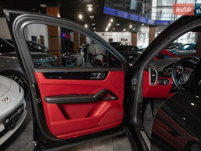 Черный Порше Cayenne Coupe, объемом двигателя 3 л и пробегом 34 тыс. км за 89900 $, фото 56 на Automoto.ua
