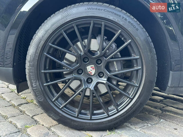 Черный Порше Cayenne Coupe, объемом двигателя 3 л и пробегом 49 тыс. км за 89700 $, фото 11 на Automoto.ua