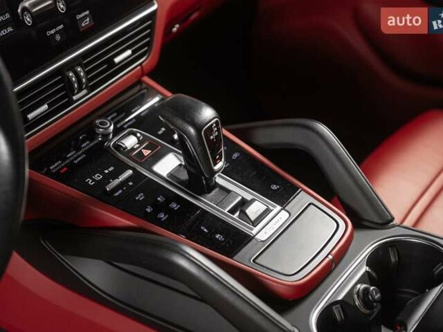 Черный Порше Cayenne Coupe, объемом двигателя 3 л и пробегом 34 тыс. км за 89900 $, фото 45 на Automoto.ua