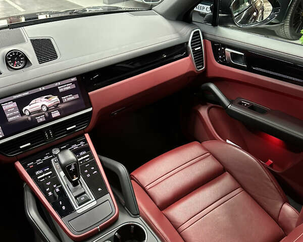 Черный Порше Cayenne Coupe, объемом двигателя 3 л и пробегом 34 тыс. км за 89999 $, фото 17 на Automoto.ua