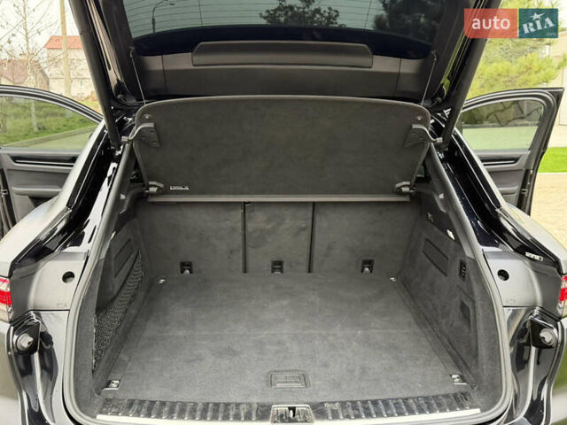 Чорний Порше Cayenne Coupe, об'ємом двигуна 3 л та пробігом 60 тис. км за 84800 $, фото 102 на Automoto.ua