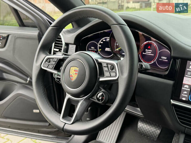 Чорний Порше Cayenne Coupe, об'ємом двигуна 3 л та пробігом 60 тис. км за 84800 $, фото 96 на Automoto.ua