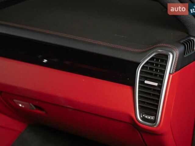 Черный Порше Cayenne Coupe, объемом двигателя 3 л и пробегом 34 тыс. км за 89900 $, фото 67 на Automoto.ua