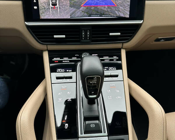 Чорний Порше Cayenne Coupe, об'ємом двигуна 3 л та пробігом 34 тис. км за 110000 $, фото 14 на Automoto.ua