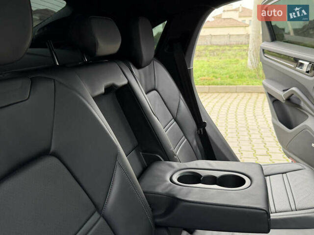 Чорний Порше Cayenne Coupe, об'ємом двигуна 3 л та пробігом 60 тис. км за 84800 $, фото 84 на Automoto.ua