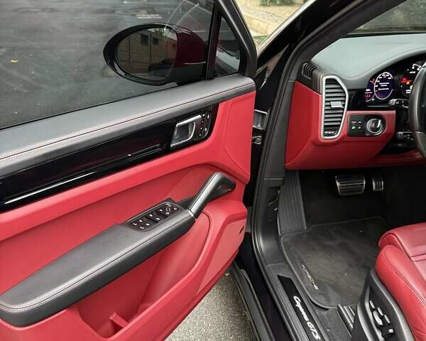 Чорний Порше Cayenne Coupe, об'ємом двигуна 4 л та пробігом 54 тис. км за 116000 $, фото 11 на Automoto.ua