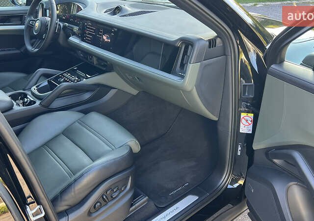 Черный Порше Cayenne Coupe, объемом двигателя 3 л и пробегом 86 тыс. км за 112999 $, фото 16 на Automoto.ua