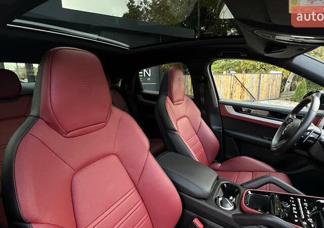 Порше Cayenne Coupe 2023 в Львове на Automoto.ua Черный Порше Cayenne Coupe, объемом двигателя 3 л и пробегом 6 тыс. км за 137000 $, фото 72 на Automoto.ua