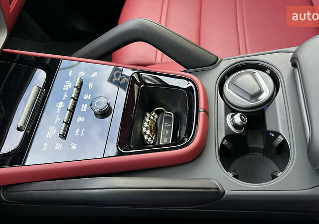 Порше Cayenne Coupe 2023 в Львове на Automoto.ua Черный Порше Cayenne Coupe, объемом двигателя 3 л и пробегом 6 тыс. км за 137000 $, фото 30 на Automoto.ua