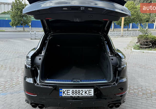 Чорний Порше Cayenne Coupe, об'ємом двигуна 4 л та пробігом 22 тис. км за 135900 $, фото 19 на Automoto.ua