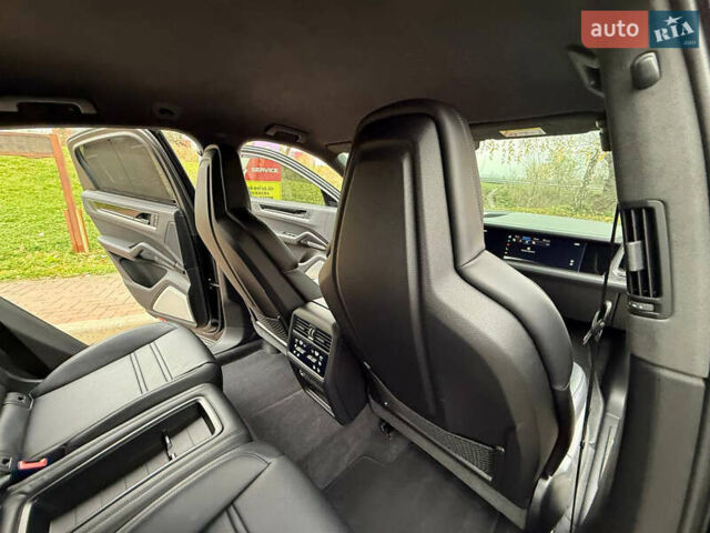 Черный Порше Cayenne Coupe, объемом двигателя 4 л и пробегом 23 тыс. км за 249900 $, фото 87 на Automoto.ua