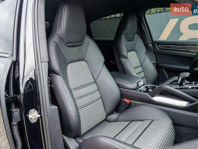 Черный Порше Cayenne Coupe, объемом двигателя 4 л и пробегом 12 тыс. км за 135000 $, фото 33 на Automoto.ua