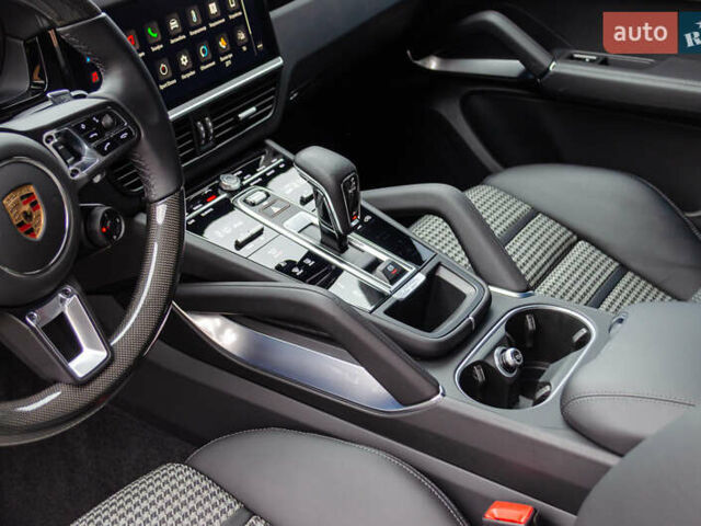 Черный Порше Cayenne Coupe, объемом двигателя 4 л и пробегом 12 тыс. км за 135000 $, фото 26 на Automoto.ua