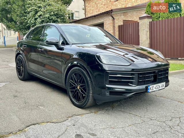 Порше Cayenne Coupe 2023 в Киеве на Automoto.ua Черный Порше Cayenne Coupe, объемом двигателя 3 л и пробегом 44 тыс. км за 125000 $, фото 4 на Automoto.ua