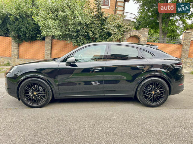 Порше Cayenne Coupe 2023 в Киеве на Automoto.ua Черный Порше Cayenne Coupe, объемом двигателя 3 л и пробегом 44 тыс. км за 125000 $, фото 9 на Automoto.ua