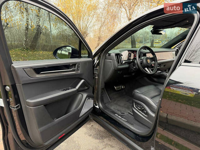 Черный Порше Cayenne Coupe, объемом двигателя 4 л и пробегом 23 тыс. км за 249900 $, фото 66 на Automoto.ua