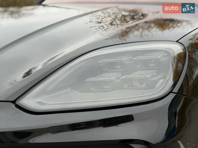 Черный Порше Cayenne Coupe, объемом двигателя 4 л и пробегом 23 тыс. км за 249900 $, фото 21 на Automoto.ua