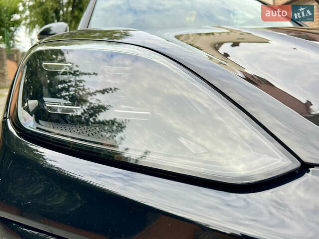 Порше Cayenne Coupe 2023 в Киеве на Automoto.ua Черный Порше Cayenne Coupe, объемом двигателя 3 л и пробегом 44 тыс. км за 125000 $, фото 22 на Automoto.ua