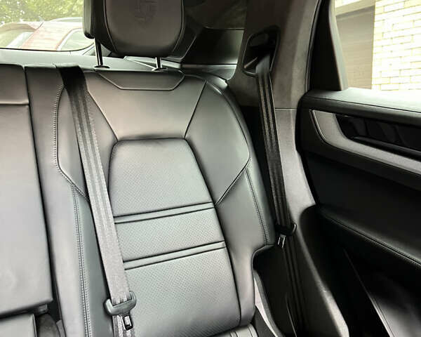 Порше Cayenne Coupe 2023 в Киеве на Automoto.ua Черный Порше Cayenne Coupe, объемом двигателя 3 л и пробегом 44 тыс. км за 125000 $, фото 60 на Automoto.ua